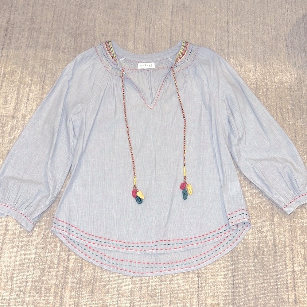 Velvet Embroidered Cotton Top. excellent condition like new. size S